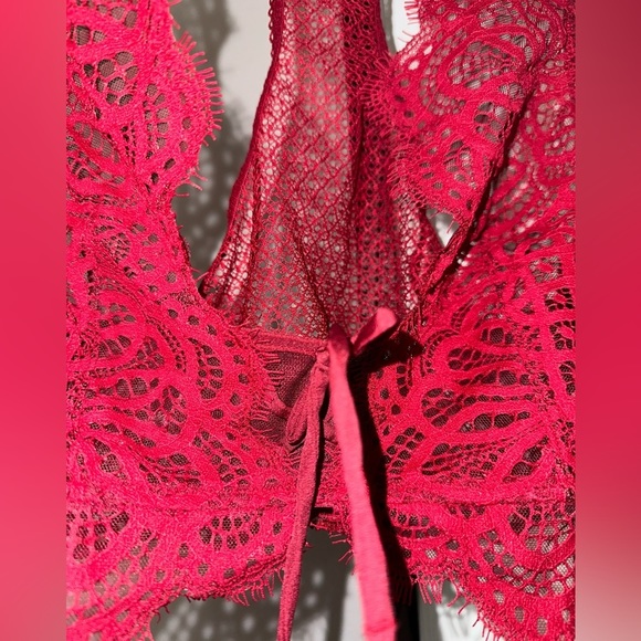 Victoria’s Secret unlined lace up bralette size Med - Picture 2 of 12